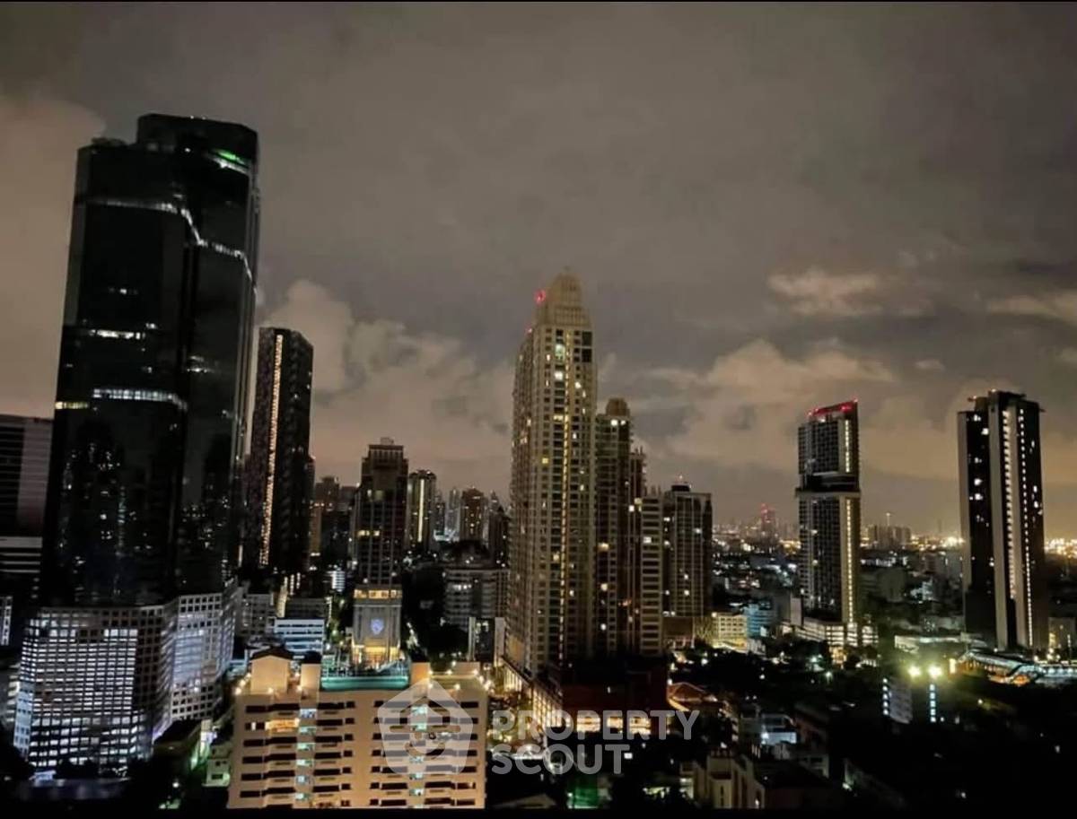 รูป คอนโด 3-ห้องนอน ที่ เซ็นทริค สาทร-เซนต์หลุยส์ ใกล้ BTS เซนต์หลุยส์ (ID 3284393) - รูปที่ 12/13