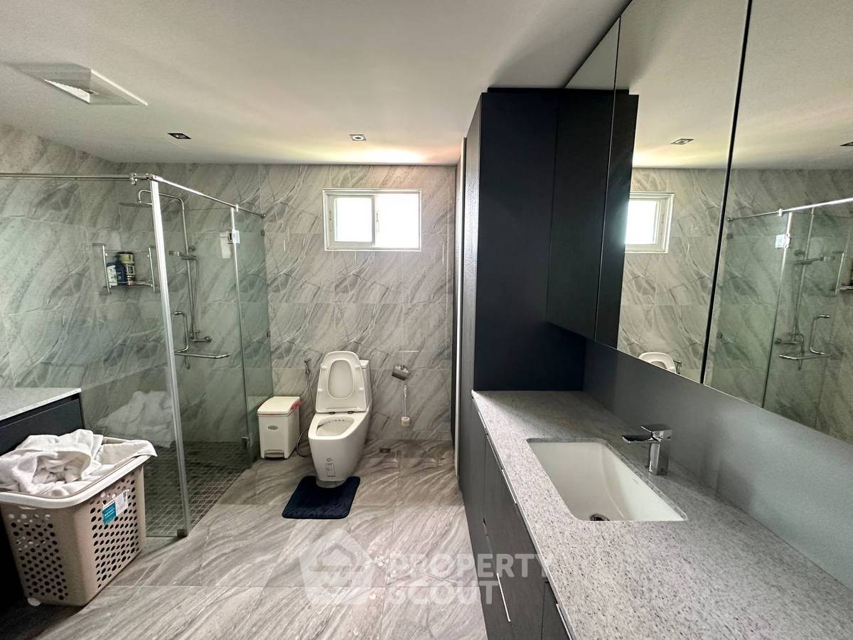 รูป ชั้น 27 3 ห้องนอน 260 ตร.ม. View Talay 7 Condominium Jomtien (ID 3282451) - รูปที่ 25/41