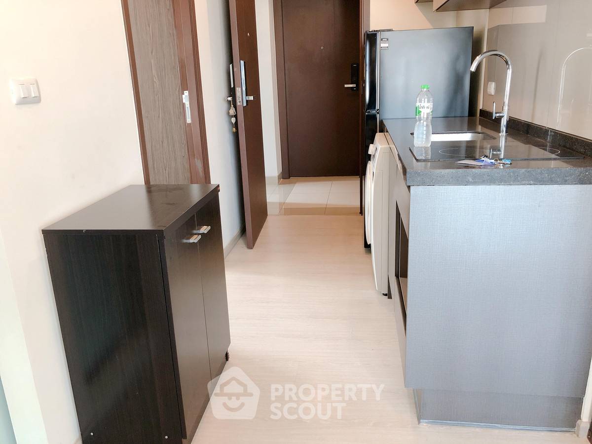 picture Great Value 2-BR Rhythm Asoke, 35th Floor, 300m To MRT Phra Ram 9 (ID 2846880) - 2/6