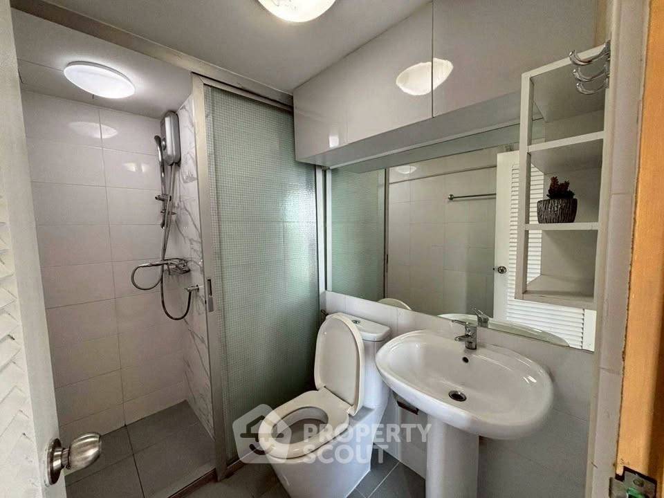 รูป คอนโด 3-ห้องนอน ที่ สีลม สวีท คอนโดมิเนียม ใกล้ BTS เซนต์หลุยส์ (ID 3287407) - รูปที่ 24/45