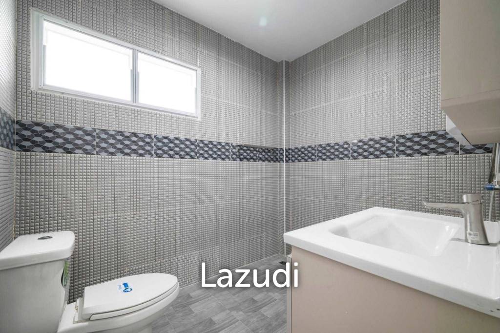 รูป บ้านเดี่ยว 3 ห้องนอน ตกแต่งอย่างหรูหรา ที่พรเทพ การ์เดน วิลล์ 6 - รูปที่ 29/35