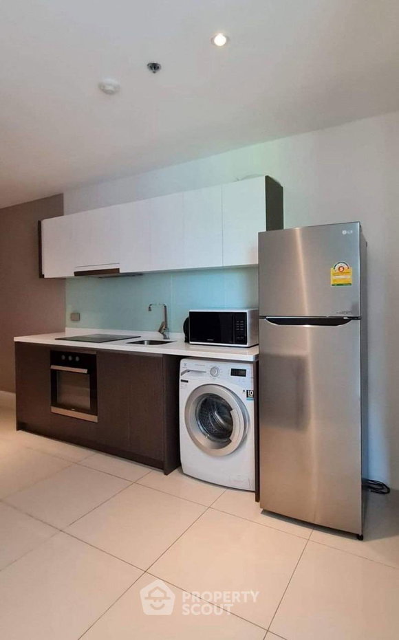 picture 2-BR Condo at The Point Pratumnak close to Phratamnak (ID 3281133) - 8/13