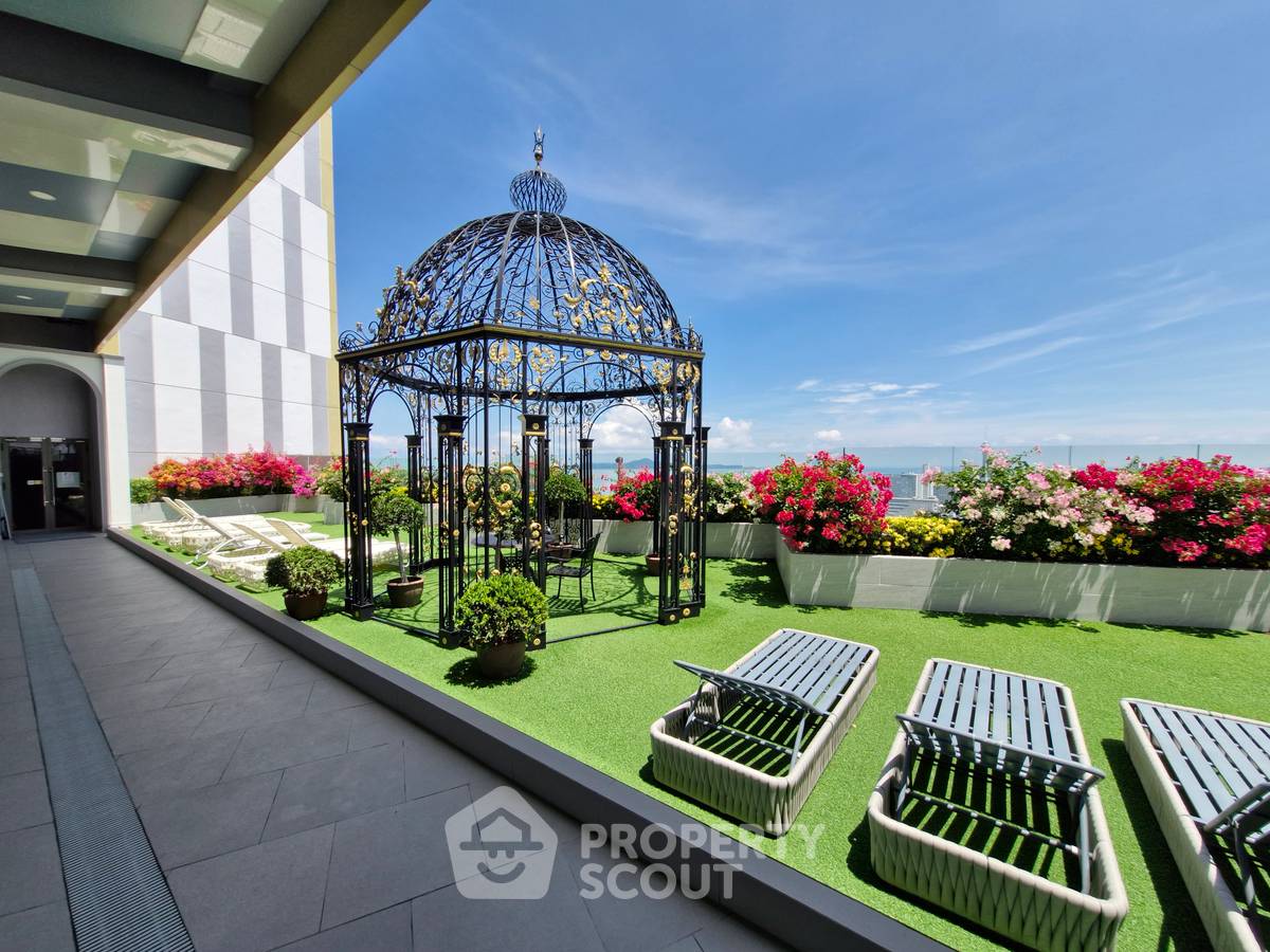 picture 15th-Floor 2-BR Condo At Copacabana Beach Jomtien (ID 3281401) - 32/46