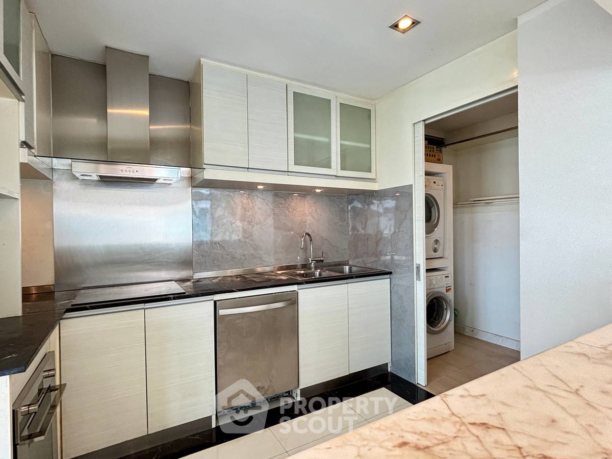 รูป ขายคอนโด 2 ห้องนอน 117 ตร.ม. The Urban พัทยา (ID 3281138) - รูปที่ 8/29