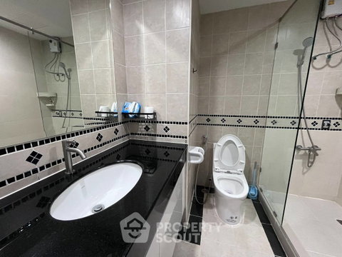 คอนโด 3-ห้องนอน ที่ รอยัล ฮิลล์ รีสอร์ท ใกล้ พัทยาใต้ (ID 3281409)