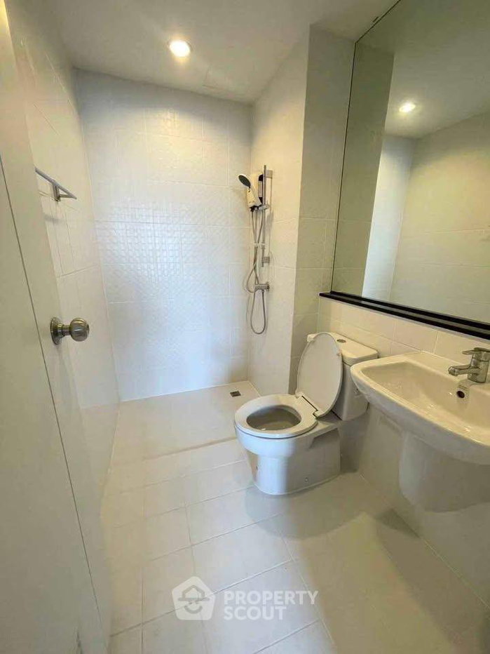 picture 2-BR Condo at The Tree Interchange near MRT Bang Pho (ID 2757297) - 6/8