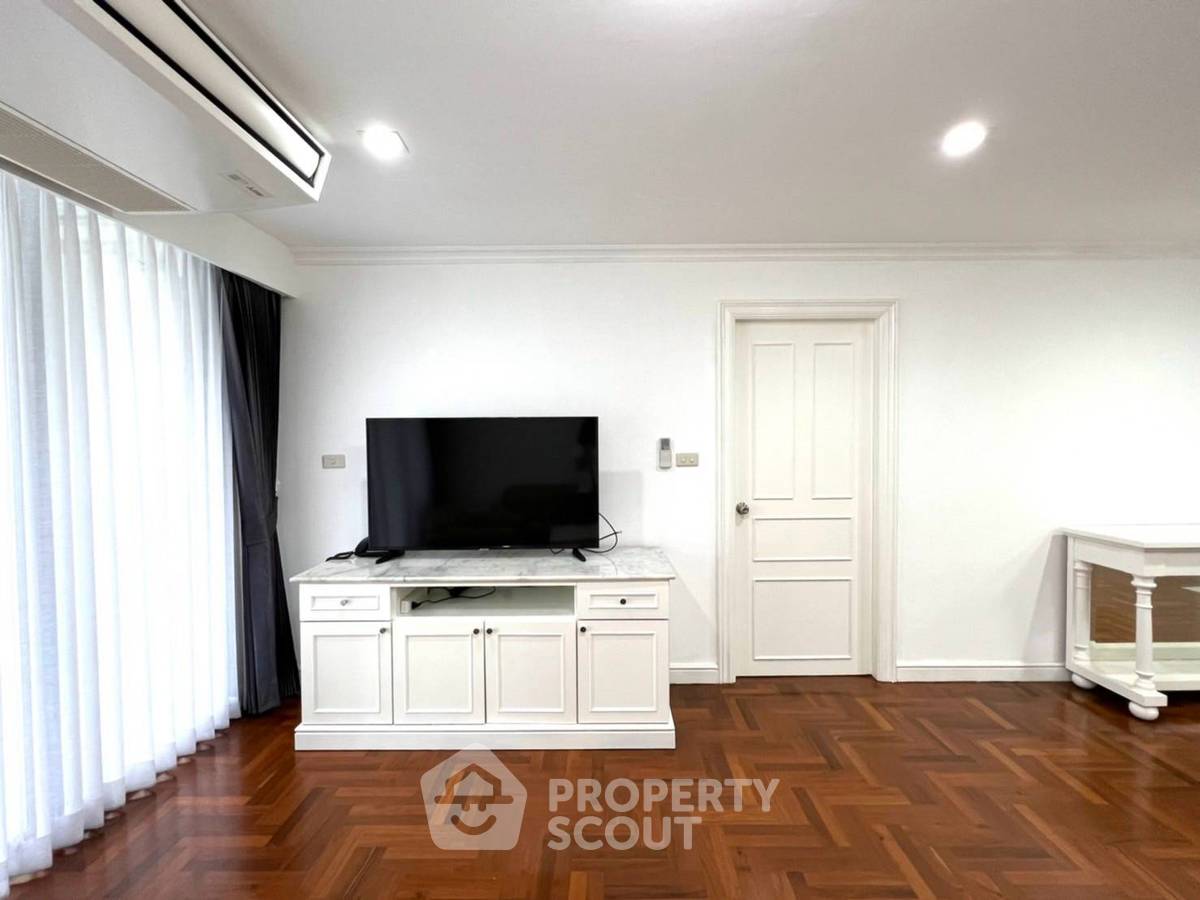 picture 2-BR Condo at Acadamia Grand Tower near BTS Phrom Phong (ID 3286548) - 6/19