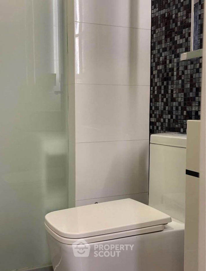 รูป ห้อง 1 ห้องนอน ชั้น 19 The Room Sukhumvit 69 ใกล้ BTS พระโขนง 100 ม. (ID 3288902) - รูปที่ 10/10