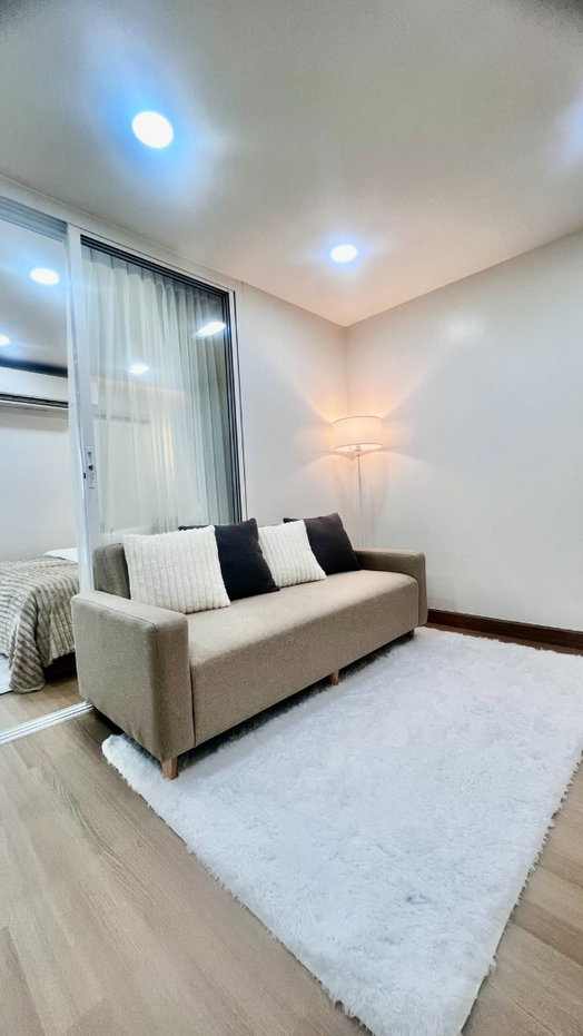 รูป ขายด่วนห้องชุด รัชดา ซิตี้18 ห้องรีโนเวทใหม่ เฟอร์ฯ ครบ - รูปที่ 8/17