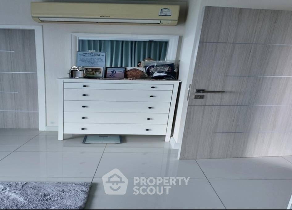 รูป คอนโด 1-ห้องนอน ที่ วัน ทาวเวอร์ พระตำหนัก ใกล้ ถนนพระตำหนัก พัทยา (ID 3281060) - รูปที่ 4/15