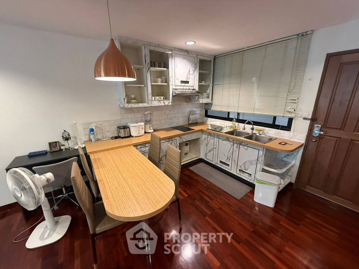 picture 2-BR Baan Chan Condominium In Thong Lo, Bangkok (ID 3287827) - 3/10