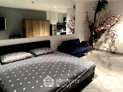 Condos for sale : 18th-Floor 1-BR At View Talay 7 Condominium Jomtien (ID 3281097)
