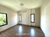 listing thumbnail image 32