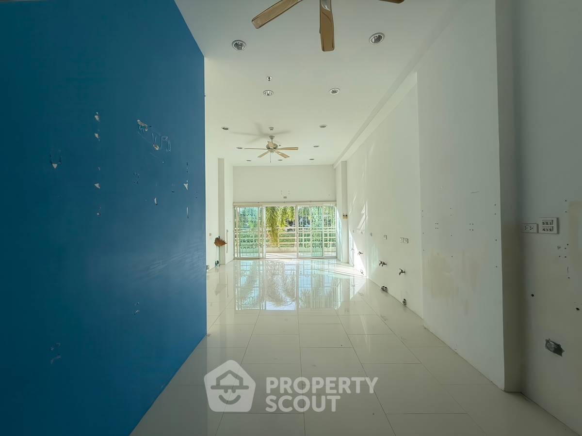 รูป ขายคอนโด 1 ห้องนอน View Talay 8 Condominium Jomtien ทำเลจอมเทียน (ID 3282452) - รูปที่ 6/8