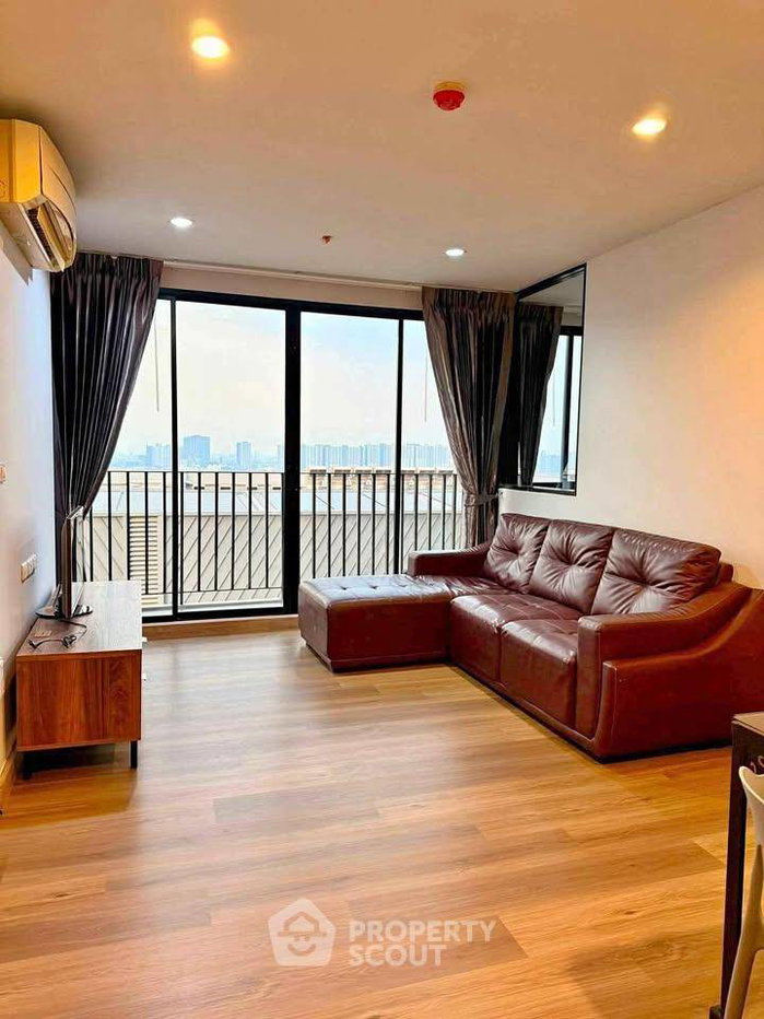 picture 2-BR Condo at The Tree Interchange near MRT Bang Pho (ID 2757297) - 1/8