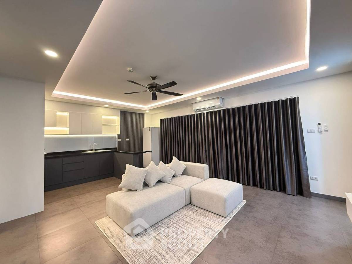 รูป คอนโด 1 ห้องนอน Tudor Court ขายย่านพระตำหนัก (ID 3281021) - รูปที่ 1/10