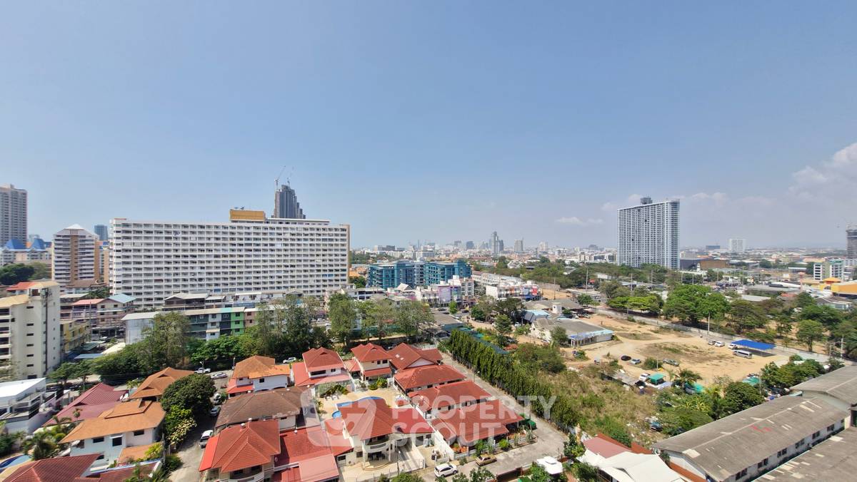 picture 1-BR Condo At View Talay 3 In Phratamnak For Rent (ID 3281326) - 8/13
