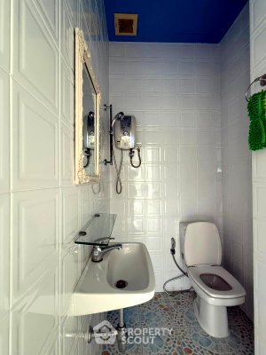 Condos for sale : 1-BR Condo For Sale At View Talay 8 Condominium Jomtien (ID 3282452)