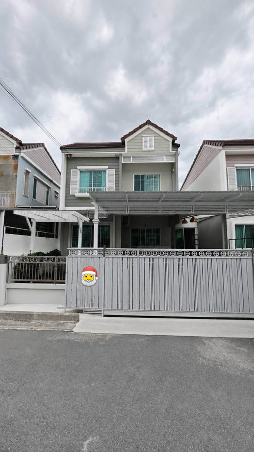 รูป 🏡✨เช่า / ขาย The Village Bangna KM.10 3 ห้องนอน 2 ห้องน้ำ บ้านพร้อมอยู่ เฟอร์นิเจอร์ครบทุกห้อง - รูปที่ 1/16