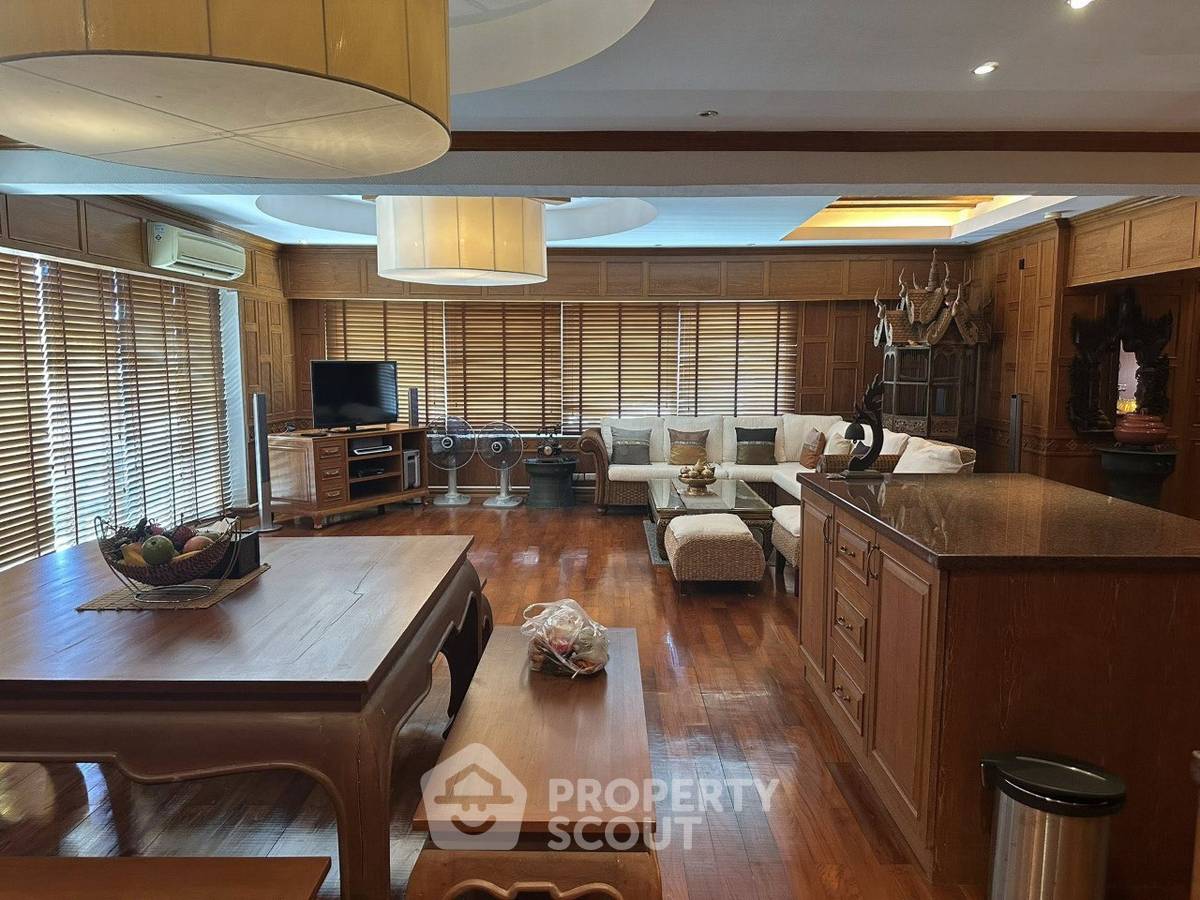 picture 2-BR Condo at Star Beach Condotel close to Phratamnak (ID 3281112) - 14/16