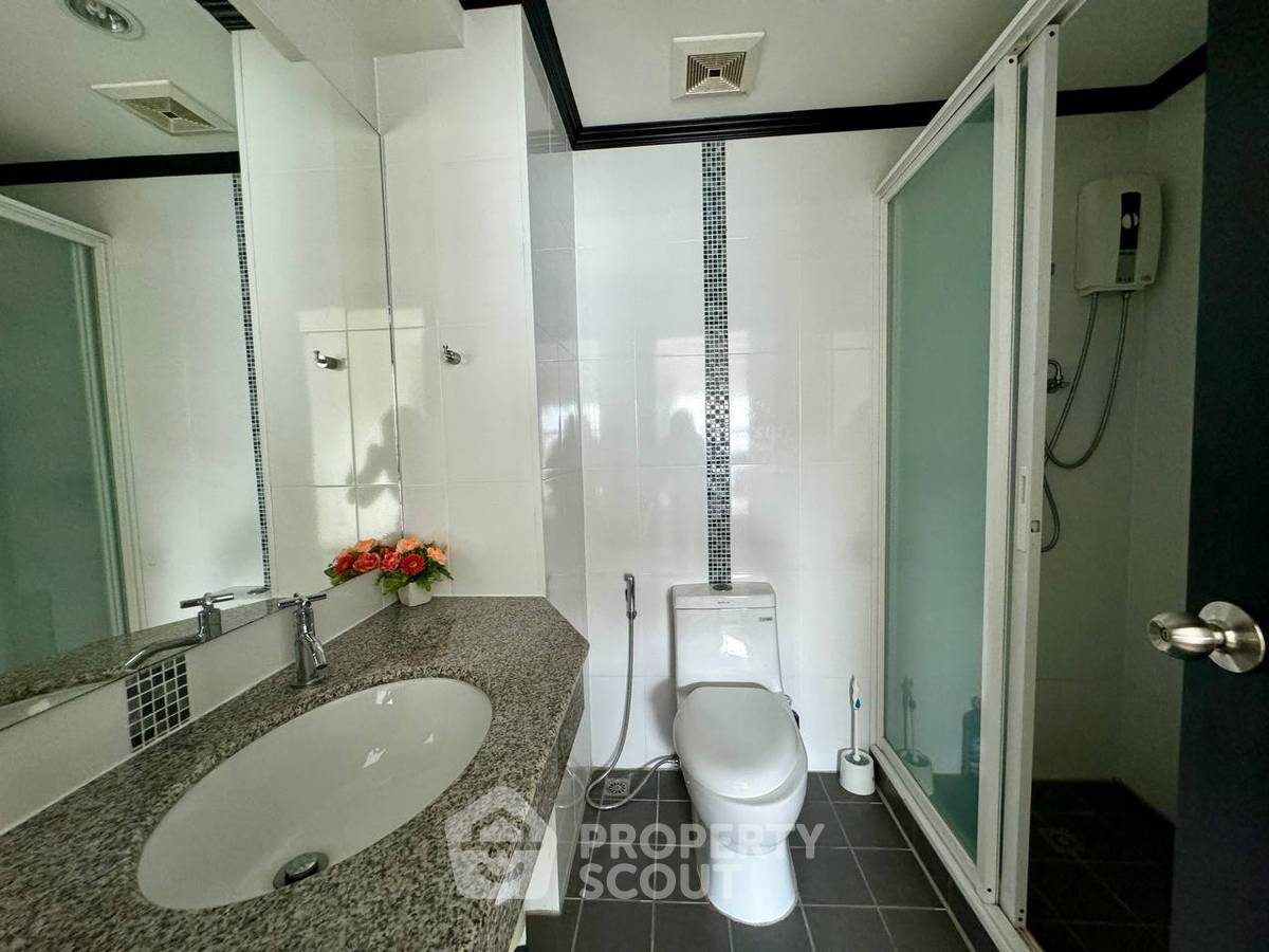 รูป ขายคอนโด 2 ห้องนอน Siam Oriental Elegance 2 ย่านพระตำหนัก (ID 3280988) - รูปที่ 4/18