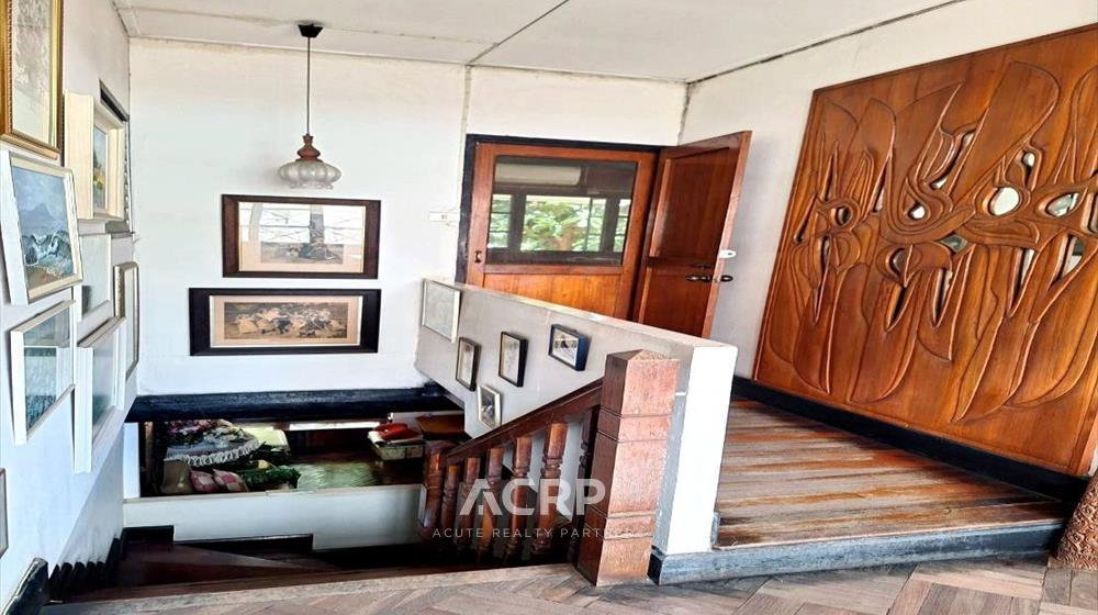 รูป ขายบ้านเดี่ยวกลางเอกมัย | พร้อมสวนใหญ่ บนที่ดินประมาณ 97 ตารางวา (388 ตร.ม.) (00162394) - รูปที่ 7/8