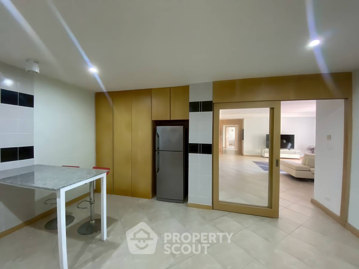 รูป คอนโด 2 ห้องนอน ขนาด 184 ตร.ม. View Talay Residence 5 Pratumnak (ID 3282455) - รูปที่ 4/19