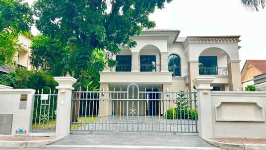 ขายบ้านเดี่ยว พฤกษ์ภิรมย์ รีเจ้นท์ เกษตร-นวมินทร์186.8 ตร.ว. บ้านเลขที่ 88  รีโนเวททั้งหลัง ระดับ Luxury จาก Q Houses