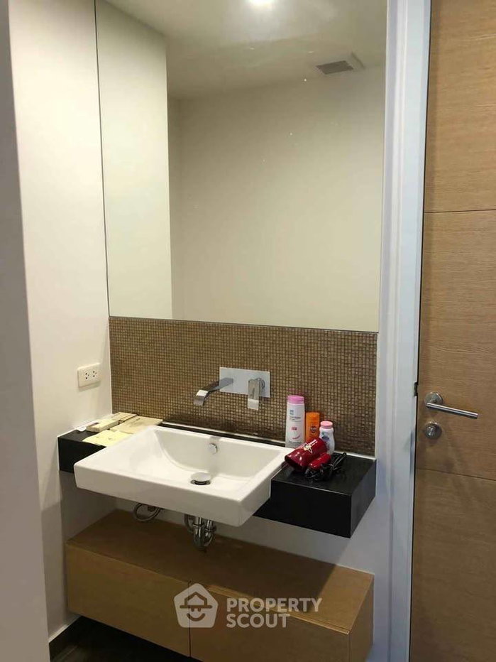 รูป ใกล้ BTS เอกมัย เพียง 200 ม. คอนโด 1 ห้องนอน The Lofts Ekkamai (ID 3288582) - รูปที่ 6/6