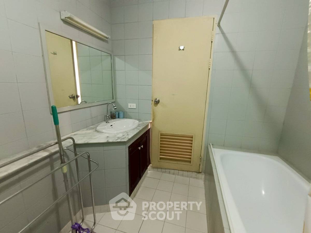 รูป คอนโด 1 ห้องนอน ชั้น 16 ขายที่ Jomtien Plaza Condotel (ID 3280954) - รูปที่ 10/26