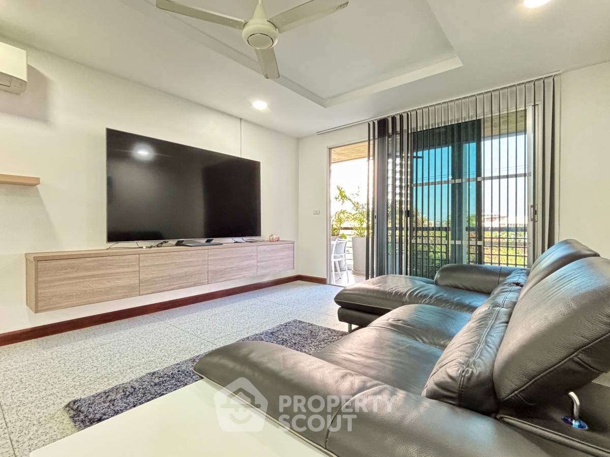 รูป ขายคอนโด 2 ห้องนอน 100 ตารางเมตร ชั้น 5 ที่ Regent Pratumnak Condominium (ID 3281062) - รูปที่ 20/29