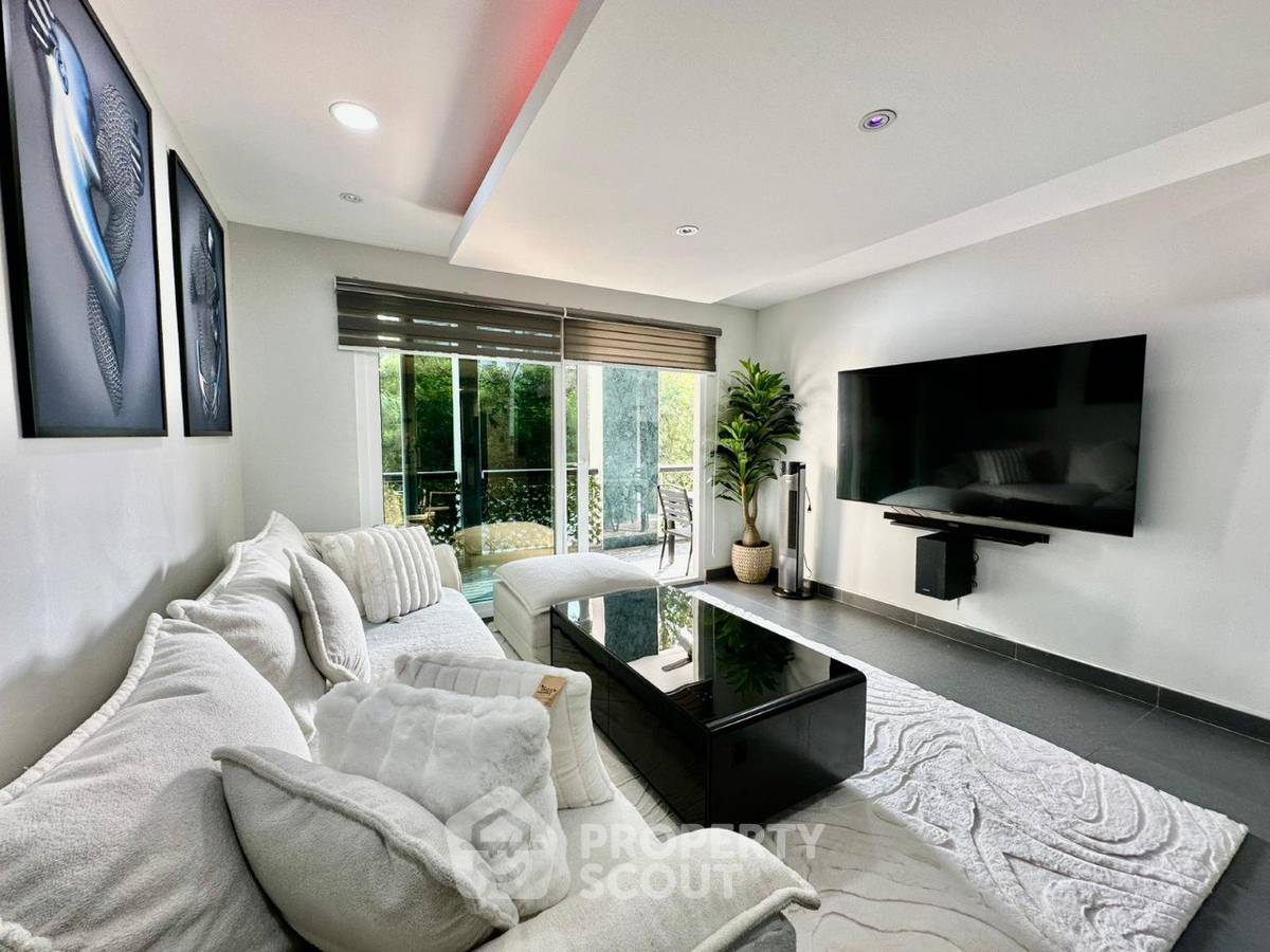 รูป คอนโด 2 ห้องนอน ขายที่ Regent Pratumnak Condominium พระตำหนัก (ID 3281063) - รูปที่ 15/28