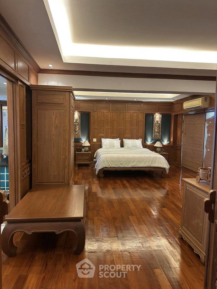 picture 2-BR Condo at Star Beach Condotel close to Phratamnak (ID 3281112) - 5/16