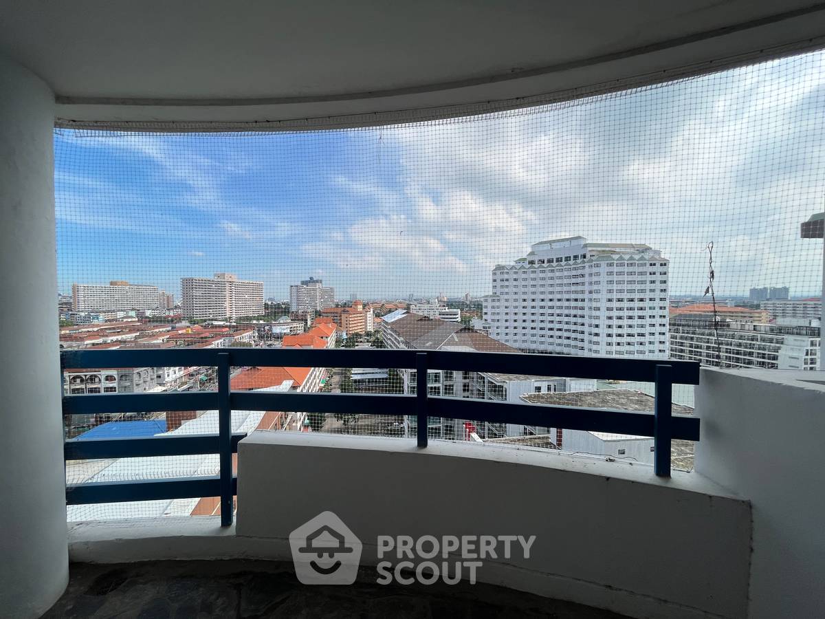 รูป คอนโด 3 ห้องนอน ขนาด 156 ตารางเมตร ที่ Jomtien Plaza Condotel สำหรับขาย (ID 3281160) - รูปที่ 2/22