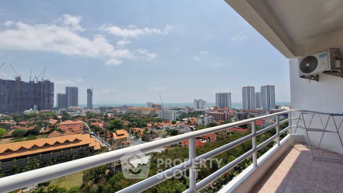 picture 60 Sqm 1-BR Condo At View Talay 3 In Phratamnak (ID 3281328) - 14/18