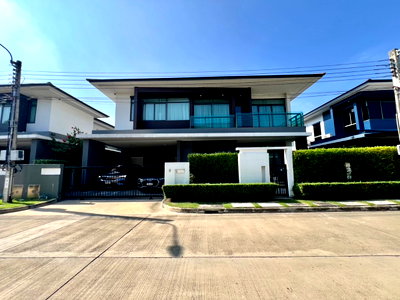 เช่าบ้านเดี่ยว กรุงเทพมหานคร : ให้เช่า บ้านเดี่ยว 2 ชั้น เศรษฐสิริ กรุงเทพกรีฑา | 4 ห้องนอน ทำเลดี เหมาะสำหรับครอบครัว ผู้บริหาร หรือชาวต่างชาติที่มองหาบ้านขนาดใหญ่