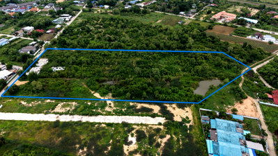 Land for sale Pran Buri Prachaubkirikhan : 🌿  Land for Sale in Pranburi | Mountain View & Near the Beach  📍 Wang Phong, Pranburi, Prachuap Khiri Khan
