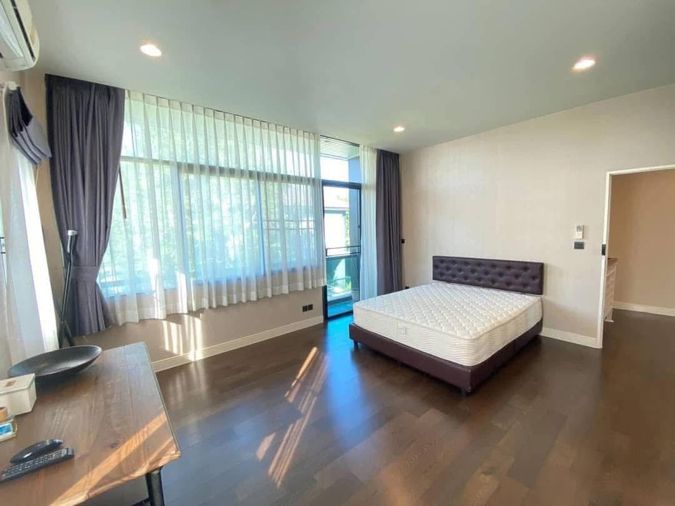3-bed house for rent, 287 sqm, 120.2 sq wah, Setthasiri Krungthep Kreetha