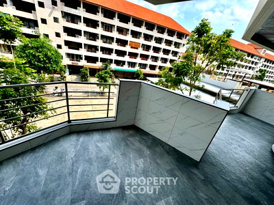 Condos for sale : 2-BR Condo at Jomtien Plaza Residence close to Pattaya South (ID 3281119)