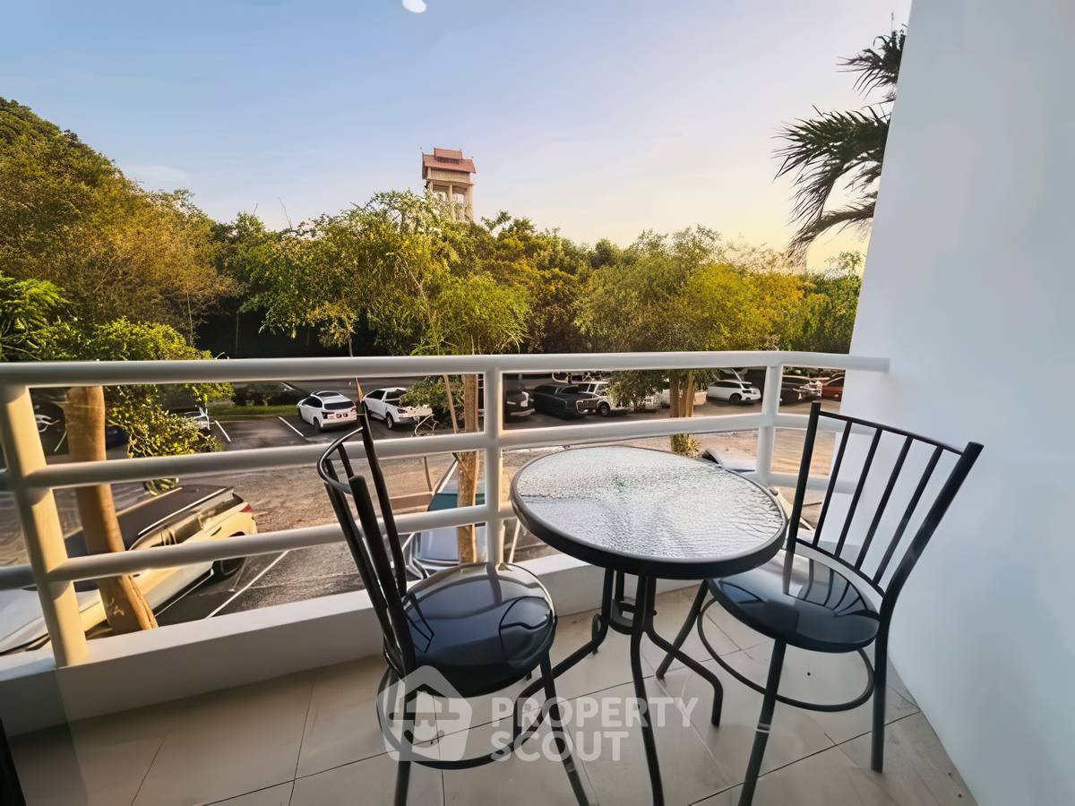 picture 1-BR Condo at View Talay 3 close to Phratamnak (ID 3282433) - 4/14