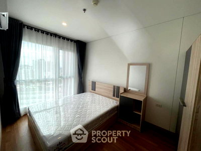 คอนโดให้เช่า : คอนโด 1-ห้องนอน ที่ ลุมพินี เพลส รัชดา - สาธุ ใกล้ สาธุประดิษฐ์ (ID 2396730)