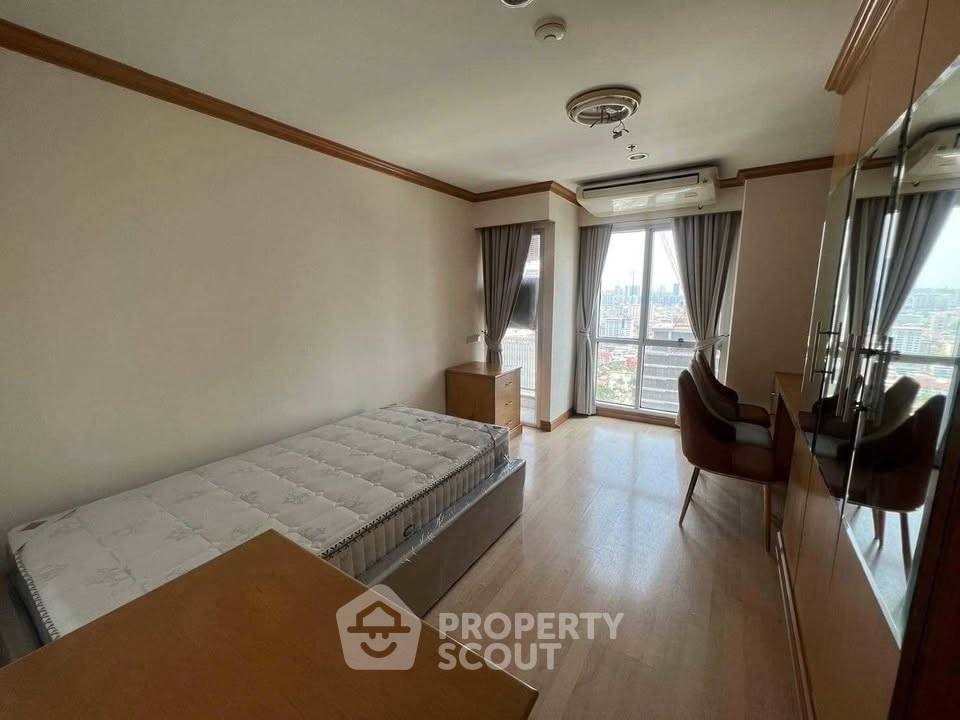 รูป คอนโด 3-ห้องนอน ที่ สีลม สวีท คอนโดมิเนียม ใกล้ BTS เซนต์หลุยส์ (ID 3287407) - รูปที่ 8/45