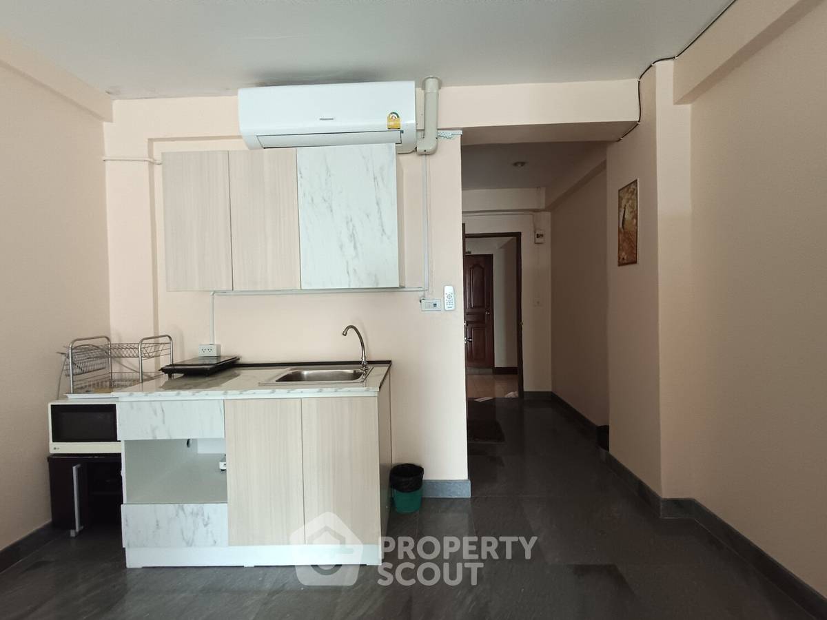 รูป ชั้น 17 คอนโด 1 ห้องนอน Jomtien Beach Condominium ใกล้หาดจอมเทียน (ID 3280958) - รูปที่ 4/38