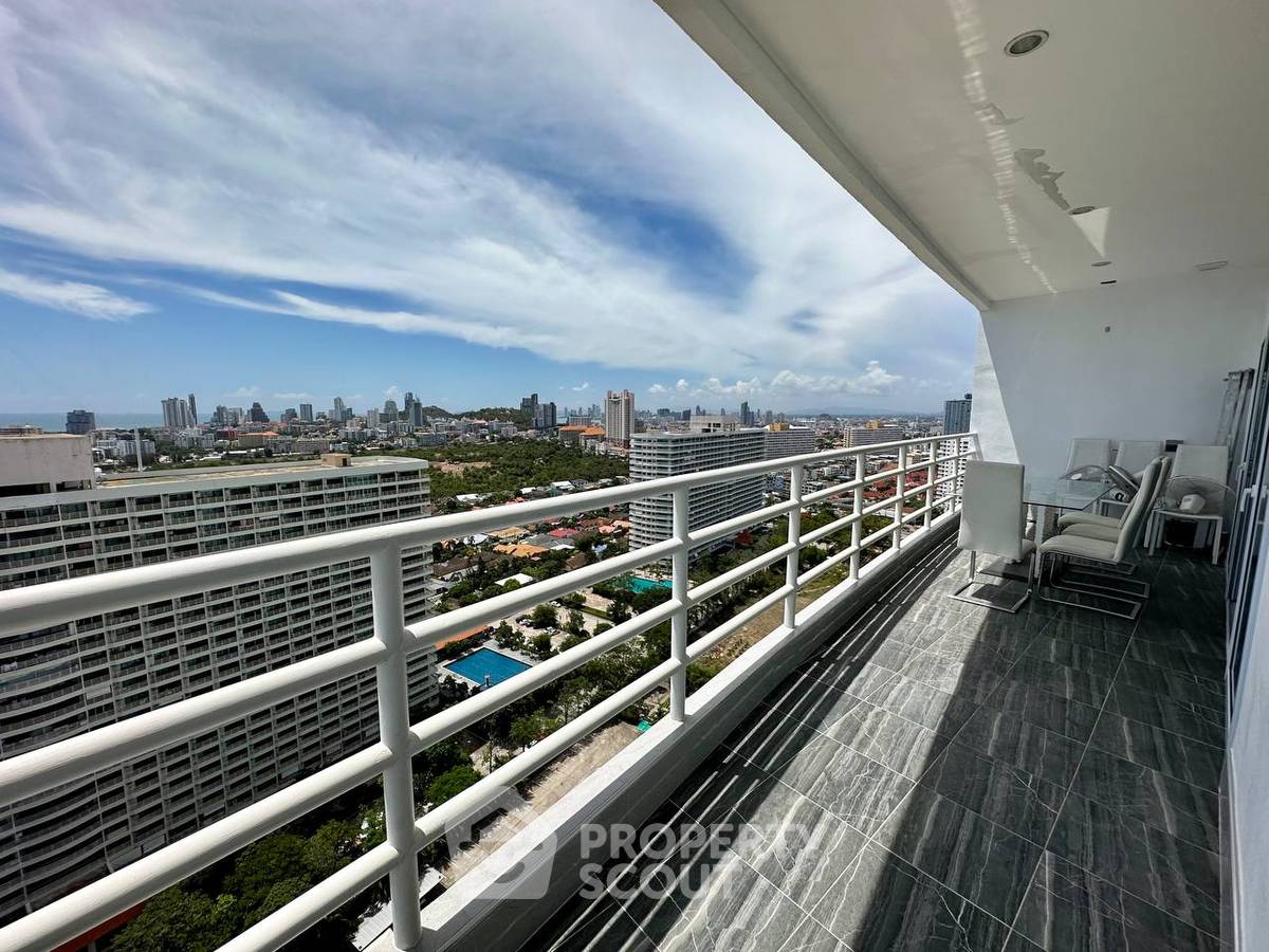 รูป ชั้น 27 3 ห้องนอน 260 ตร.ม. View Talay 7 Condominium Jomtien (ID 3282451) - รูปที่ 39/41