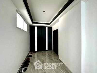 ขายคอนโด : ชั้น 27 3 ห้องนอน 260 ตร.ม. View Talay 7 Condominium Jomtien (ID 3282451)
