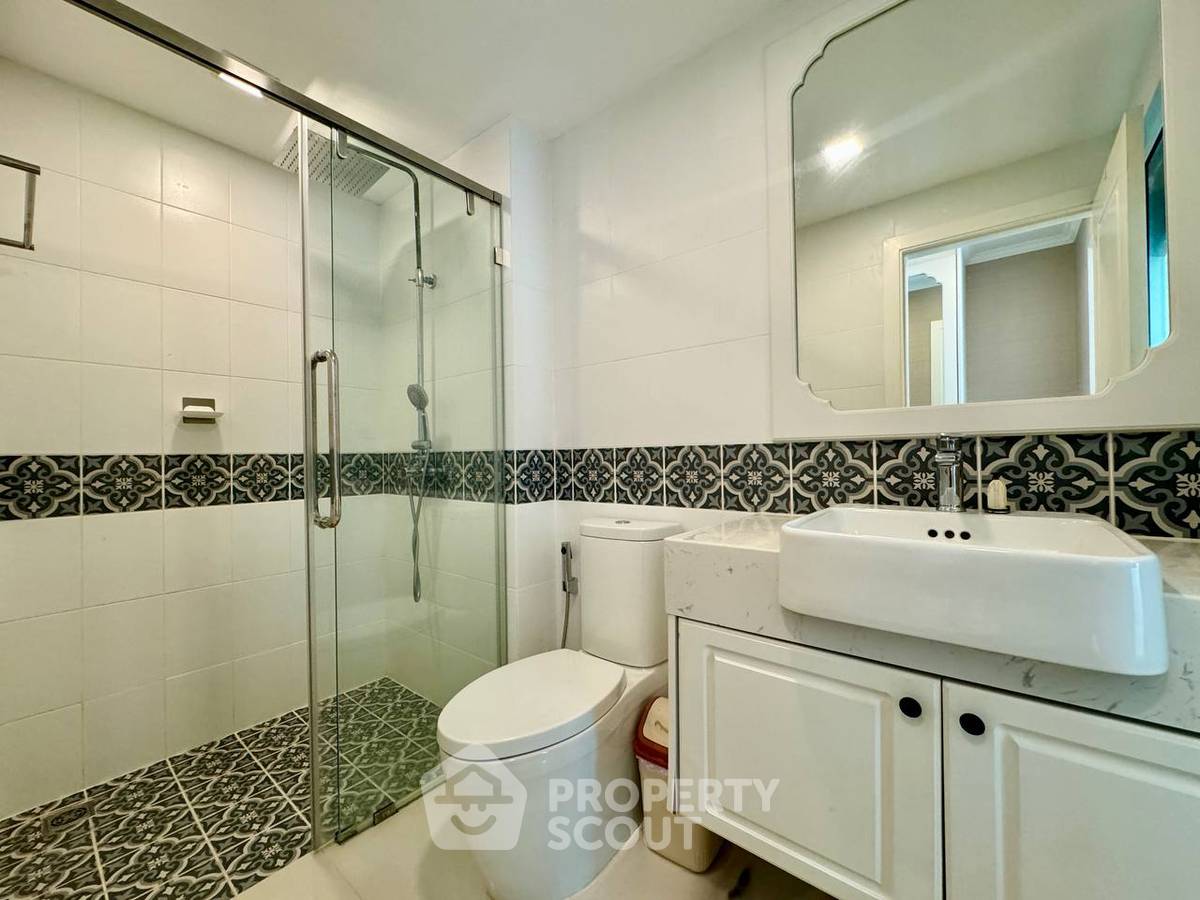 รูป คอนโด 2-ห้องนอน ที่ ดิ โอเรียนท์ รีสอร์ท แอนด์ สปา ใกล้ เมืองพัทยา (ID 3281078) - รูปที่ 5/19