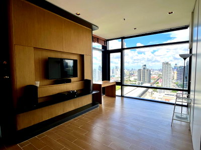 Condos for sale : Corner room ‼️For Sell Circle Living Prototype beautiful room special price fully furnished high floor city view 🔥DS4171 | Line @Dstay