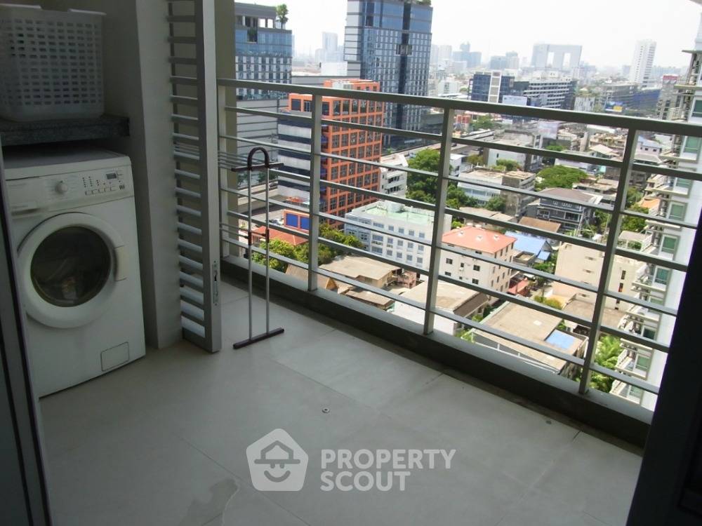 picture 17th-Floor 2-BR The Room Ratchada-Ladprao Near MRT Ratchadaphisek (ID 647283) - 4/8
