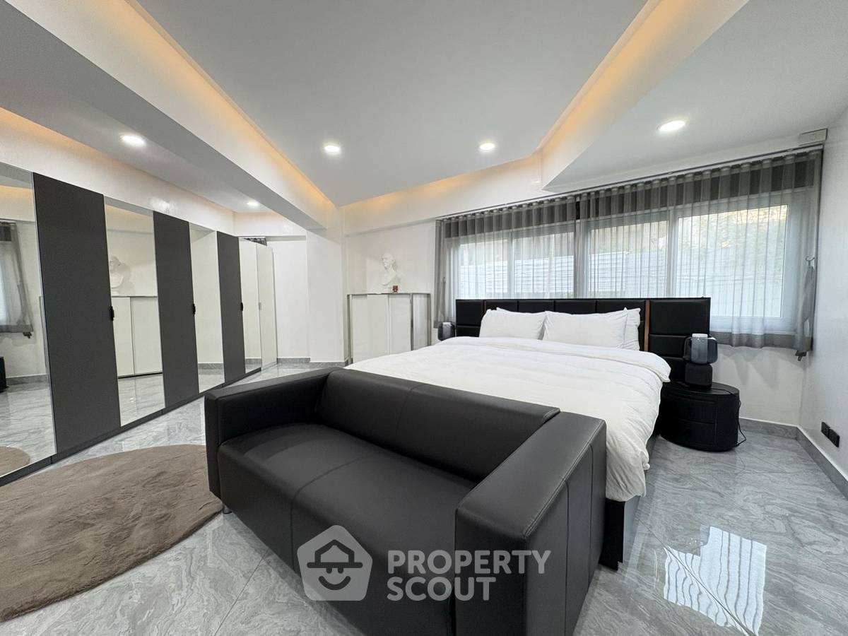 รูป คอนโด 2 ห้องนอน ขนาด 143 ตร.ม. ขายที่ Ruamchok Condo View 2 ย่านพระตำหนัก (ID 3281168) - รูปที่ 6/26