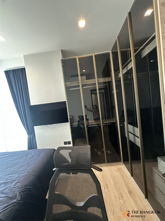 picture The Crest Park Residences near MRT Phahonyothin Station Convenient Travel, Great Value per Square Meter - 9/10